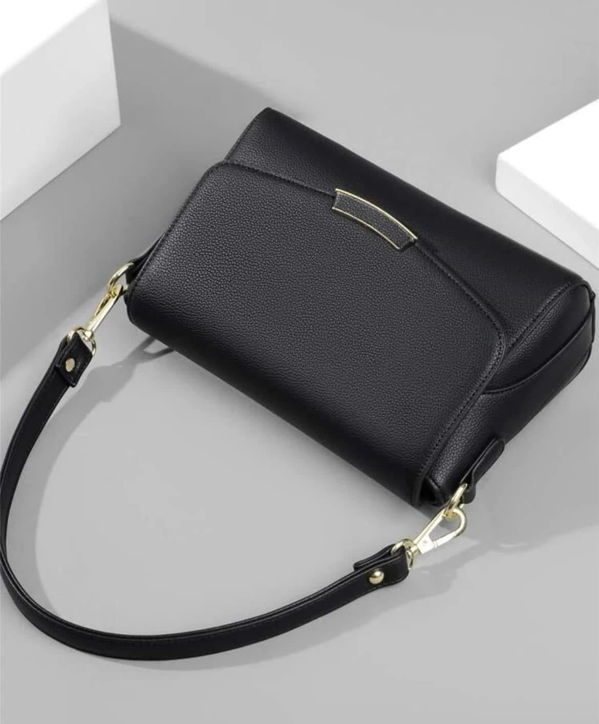 Women’s Beautiful Premium Quality Soft PU Leather Black Shoulder Bag